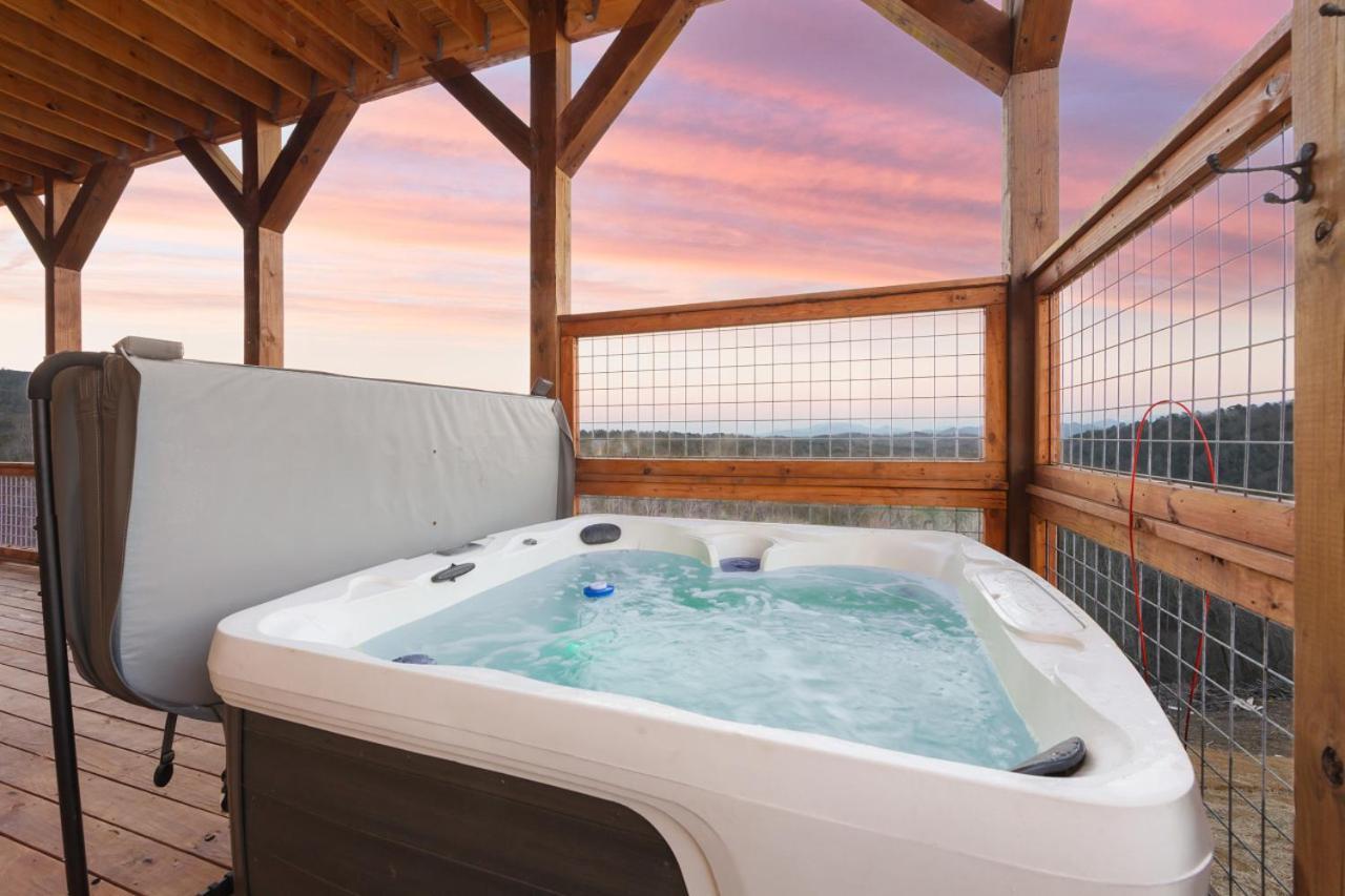 Splash Mountain Pool Hot Tub Theater Game Room Сев'єрвілл Екстер'єр фото